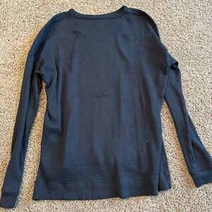 American Eagle Womens XS Waffle Knit Thermal Long Sleeve High Low Top Charcoal